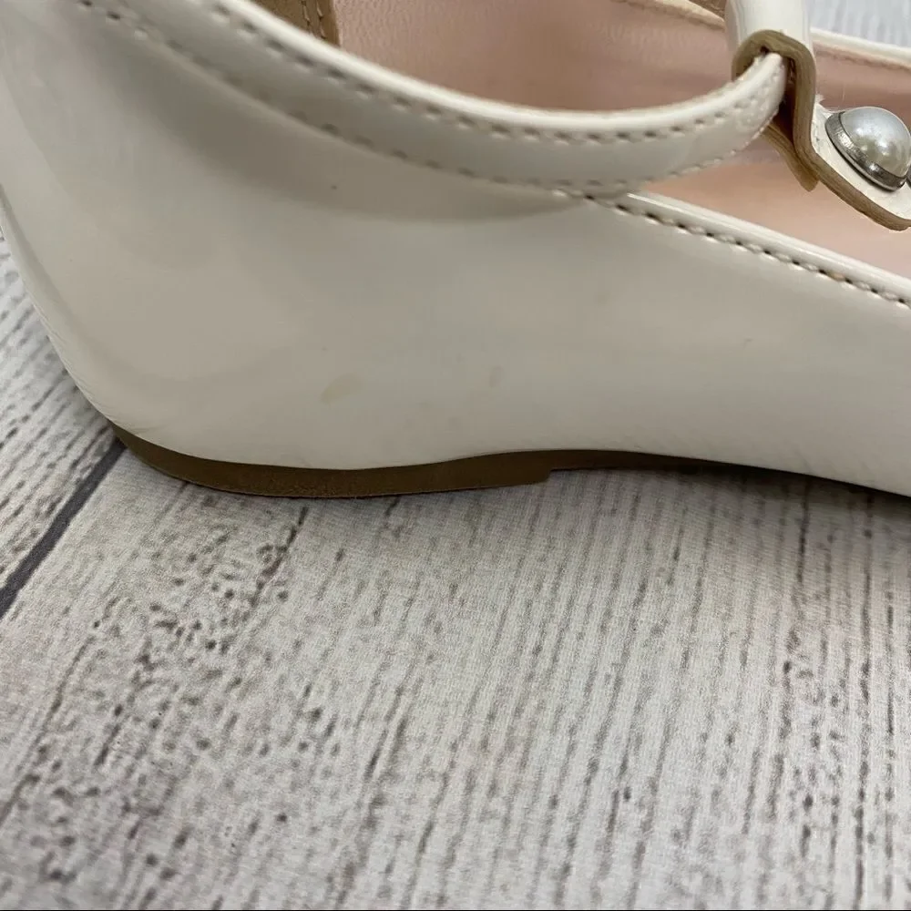 Childrens place patent leather shoe w/ankle bead strap & buckle close sz 11